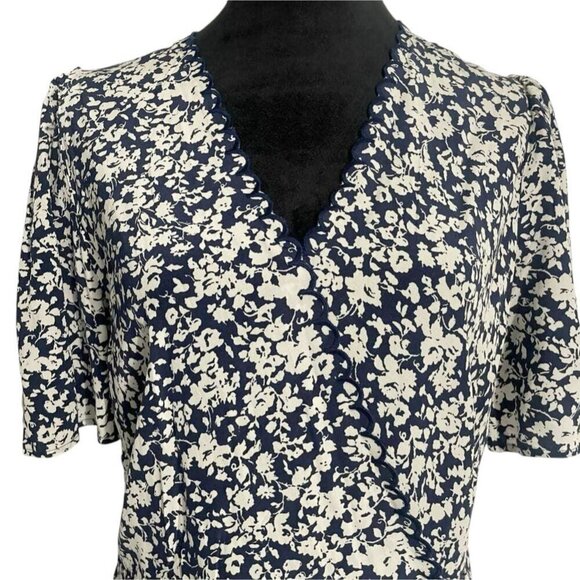 NEW & Other Stories Size 8  Printed Scallop Wrap Mini Dress $99 - Picture 4 of 16